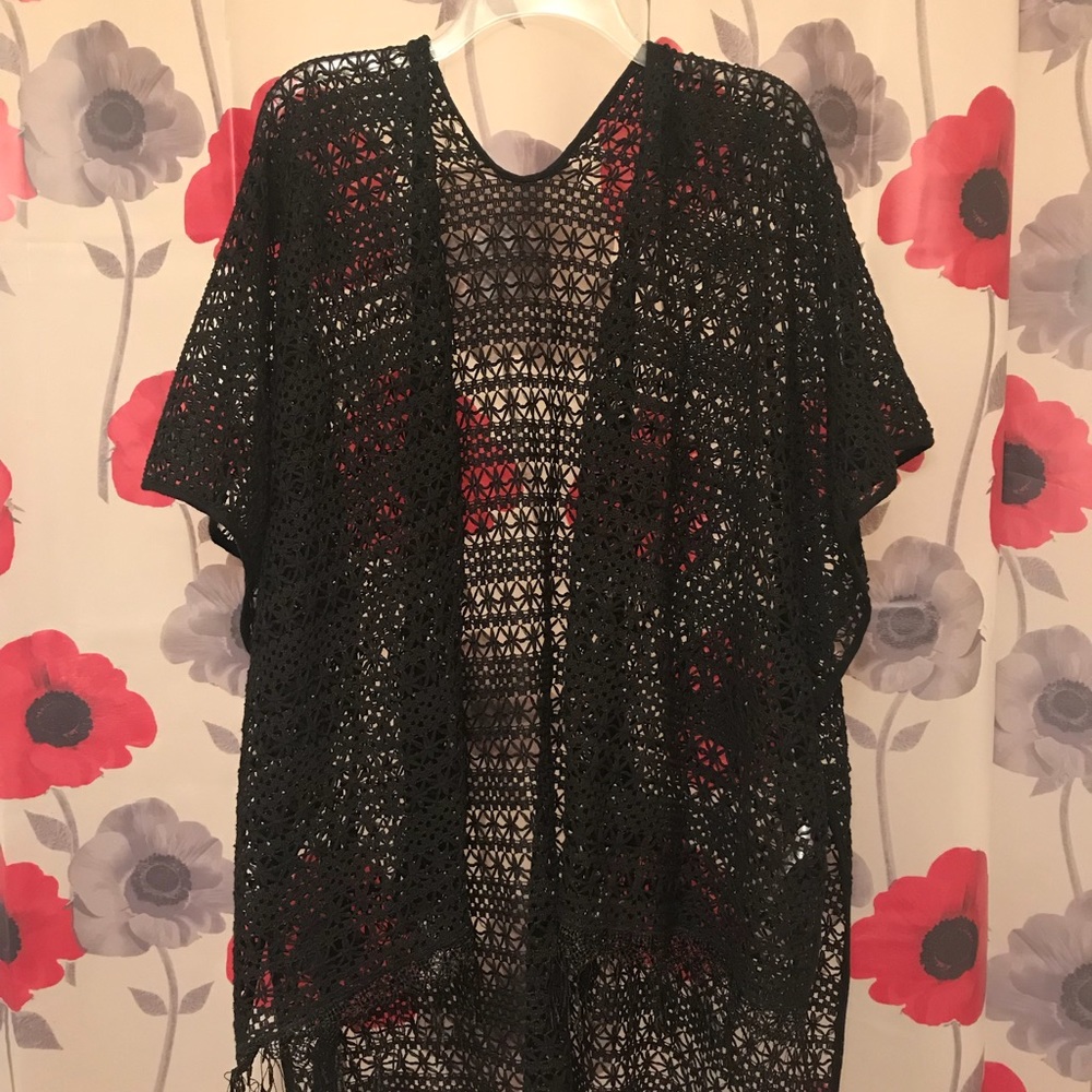 Maurice’s black shawl
